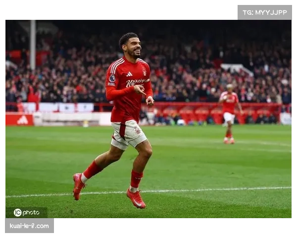 吉布斯怀特单核作战诺丁汉与切尔西激烈保级对决风云再起